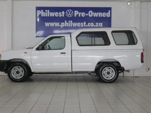 Nissan NP300 Hardbody 2.5TDi (aircon) - Image 2