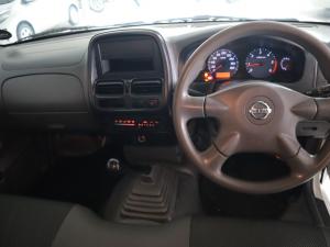 Nissan NP300 Hardbody 2.5TDi (aircon) - Image 9