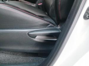 Toyota Hilux 2.8GD-6 double cab 4x4 GR-Sport - Image 19