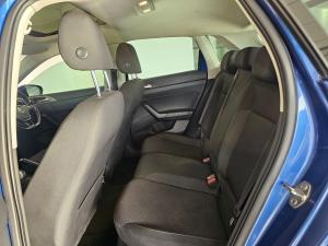 Volkswagen Polo hatch 1.0TSI Comfortline - Image 12