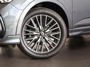 Audi Q3 Sportback 35TDI Black Edition - Image 3