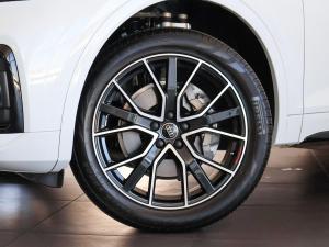 Audi Q5 40TDI quattro Black Edition - Image 3