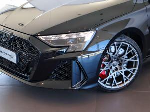 Audi RS3 sedan quattro - Image 2