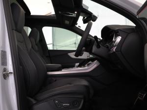 Audi SQ7 TFSI quattro Black Edition - Image 16