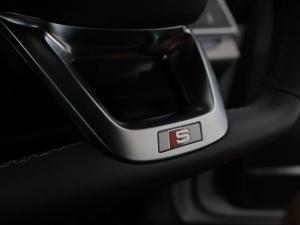 Audi SQ7 TFSI quattro Black Edition - Image 18