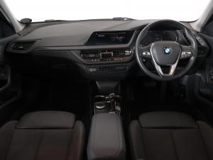 BMW 1 Series 118i Sport Line - Image 22