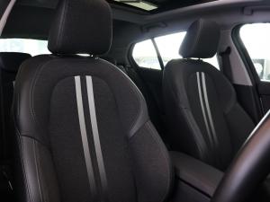 BMW 1 Series 118i Sport Line - Image 25