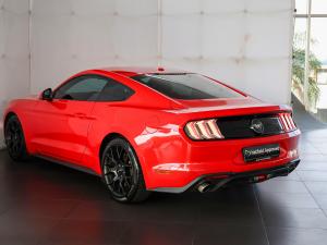 Ford Mustang 2.3T fastback - Image 11