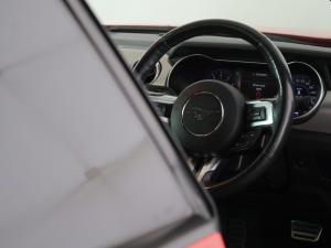 Ford Mustang 2.3T fastback - Image 17