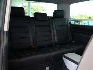 Volkswagen Caravelle 2.0BiTDI Highline 4Motion - Image 17
