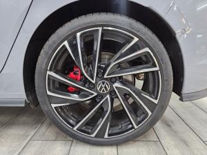 Volkswagen Golf GTI - Image 7
