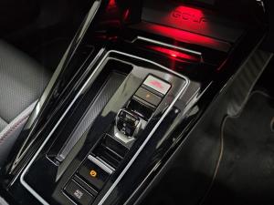 Volkswagen Golf GTI - Image 9