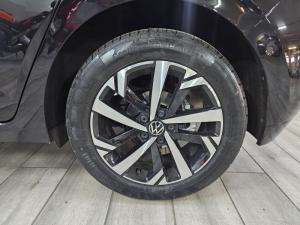 Volkswagen Polo hatch 1.0TSI Life auto - Image 5