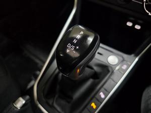 Volkswagen Polo hatch 1.0TSI Life auto - Image 8