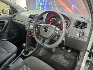 Volkswagen Polo Vivo hatch 1.4 Comfortline - Image 4