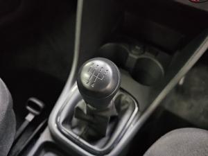 Volkswagen Polo Vivo hatch 1.4 Trendline - Image 7