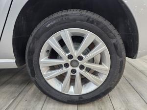 Volkswagen Polo Vivo hatch 1.6 Comfortline auto - Image 3