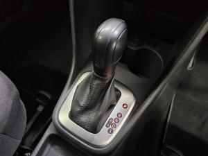 Volkswagen Polo Vivo hatch 1.6 Comfortline auto - Image 6