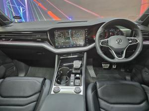 Volkswagen Touareg V6 TDI Executive R-Line - Image 17