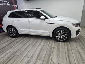 Volkswagen Touareg V6 TDI Executive R-Line - Image 21