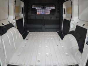 Volkswagen Caddy Cargo 1.6 panel van - Image 8
