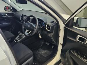 Hyundai Venue 1.0T Motion auto - Image 17