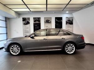 Audi A4 35TFSI Advanced - Image 6