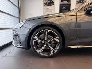 Audi A4 35TFSI Black Edition - Image 5