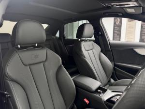 Audi A4 35TFSI Black Edition - Image 8