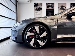 Audi RS e-tron GT quattro - Image 8