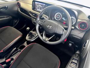 Hyundai Grand i10 1.0 Premium hatch - Image 5