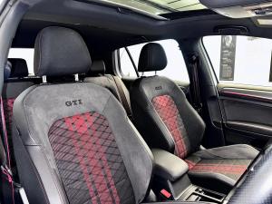 Volkswagen Golf GTI TCR - Image 8