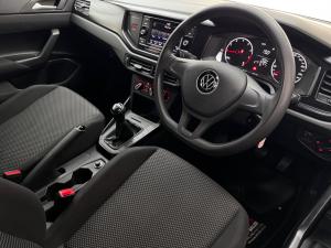 Volkswagen Polo sedan 1.4 Trendline - Image 7