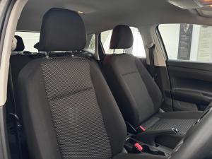 Volkswagen Polo sedan 1.4 Trendline - Image 8