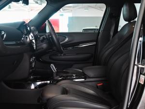 MINI Clubman John Cooper Works ALL4 Clubman - Image 14