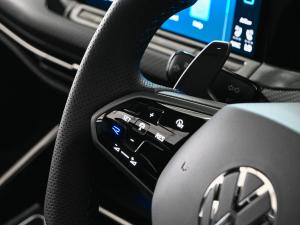 Volkswagen Golf R - Image 10