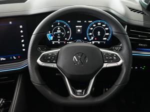 Volkswagen Touareg V6 TDI R-Line - Image 9