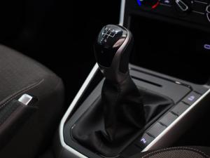 Volkswagen Polo hatch 1.0TSI Life manual - Image 11