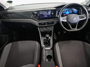 Volkswagen Polo hatch 1.0TSI Life manual - Image 9