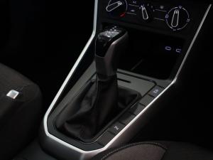 Volkswagen Polo hatch 1.0TSI Life auto - Image 11