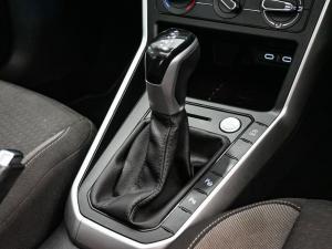 Volkswagen Polo hatch 1.0TSI Life auto - Image 13