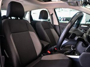 Volkswagen Polo hatch 1.0TSI Life auto - Image 15