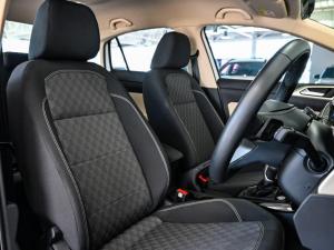 Volkswagen Polo sedan 1.0TSI Life - Image 12