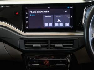 Volkswagen Polo sedan 1.0TSI Life - Image 10