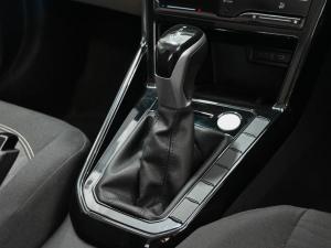 Volkswagen Polo sedan 1.0TSI Life - Image 11
