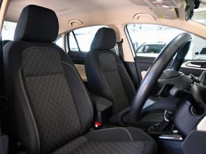 Volkswagen Polo sedan 1.0TSI Life - Image 13