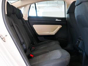 Volkswagen Polo sedan 1.0TSI Life - Image 14
