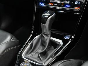 Volkswagen T-Roc 2.0TSI 4Motion R-Line - Image 11