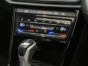 Volkswagen T-Roc 2.0TSI 4Motion R-Line - Image 12