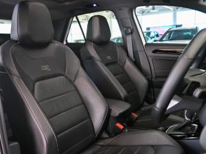 Volkswagen T-Roc 2.0TSI 4Motion R-Line - Image 13